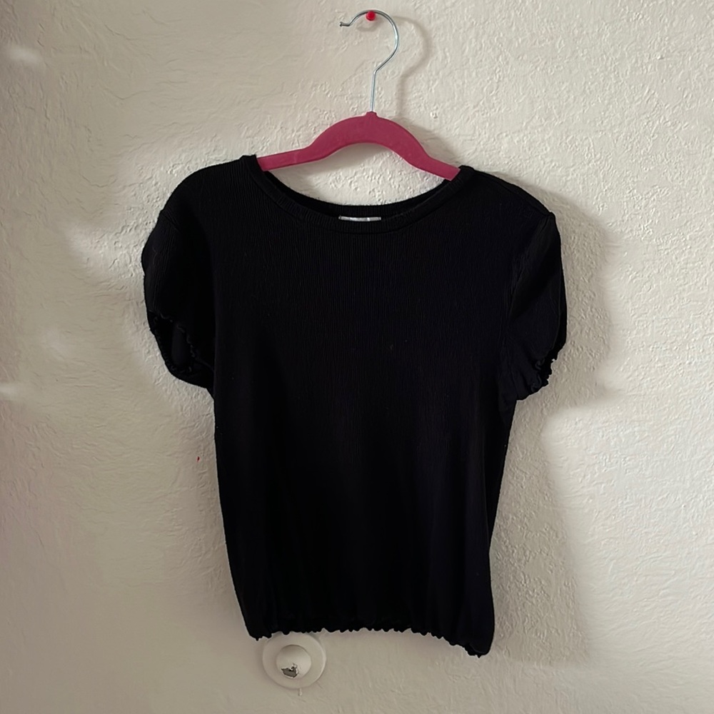 Girls size 9/10 black top from Forever 21